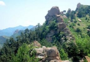 青龙南胡哈村石长城